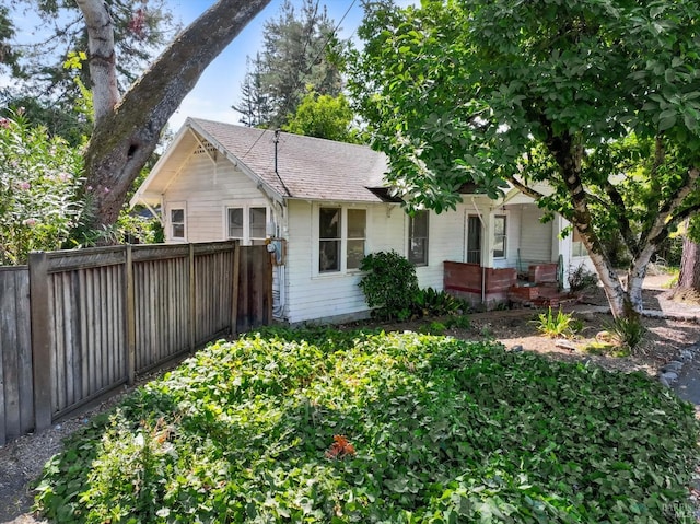 view of front of property