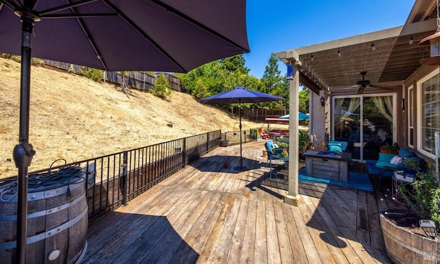 deck with ceiling fan