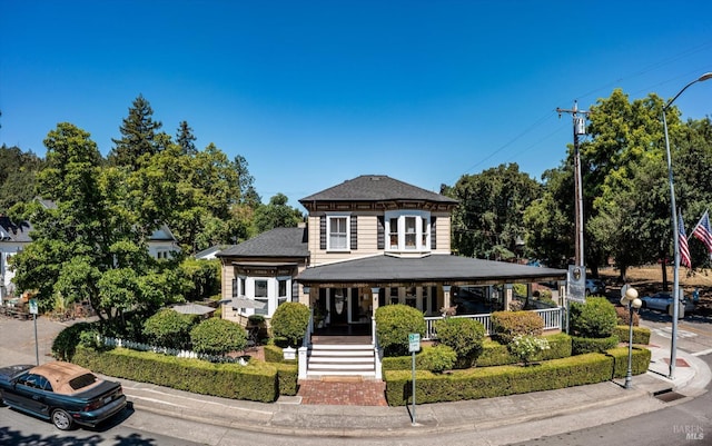 view of front of property with covered porch