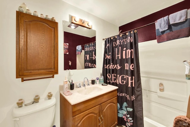 full bathroom with vanity, toilet, and shower / tub combo with curtain