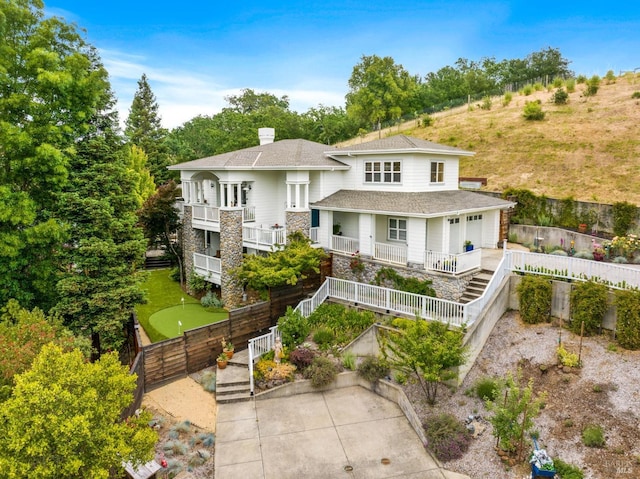 view of front of house featuring a porch