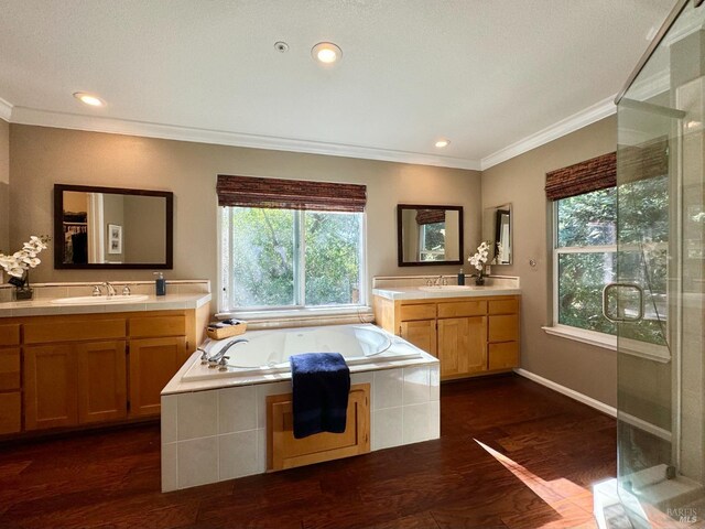 bathroom featuring vanity and ornamental molding