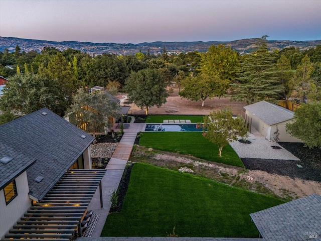 view of aerial view at dusk