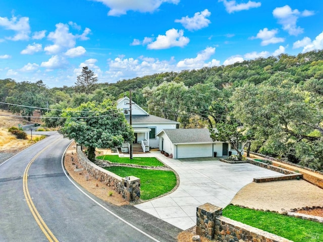 view of front of property with a front lawn