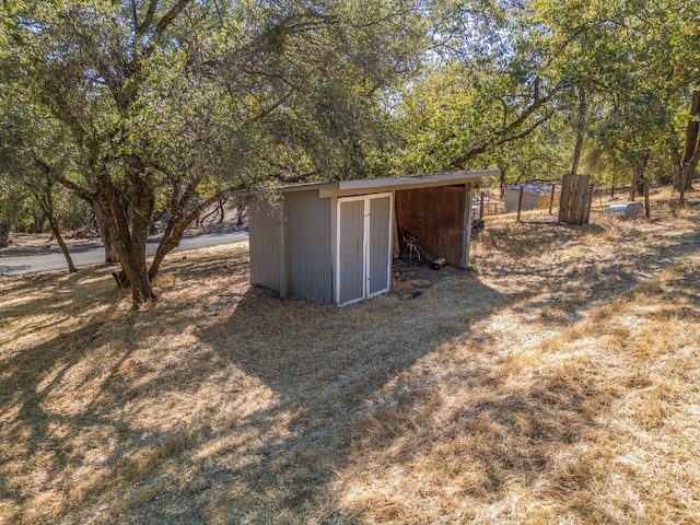 view of outbuilding