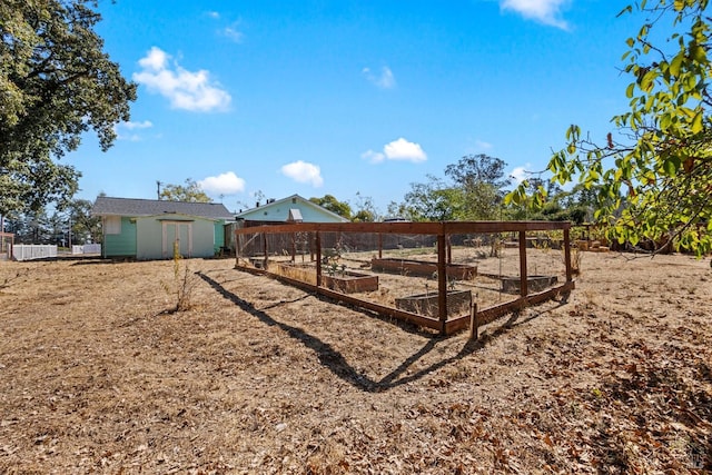 view of yard with a shed