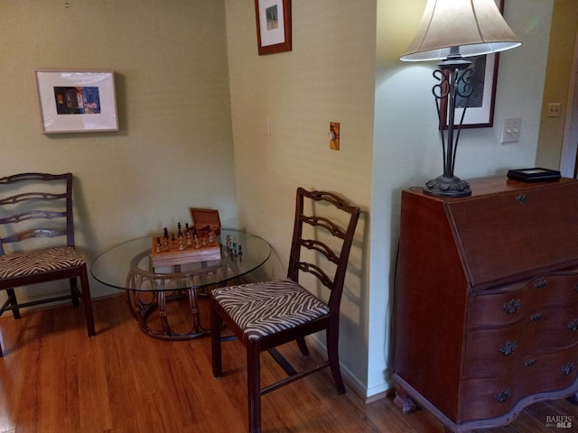 6472 Stone Bridge Rd, Santa Rosa, CA 95409 - sitting room featuring wood finished floors and baseboards