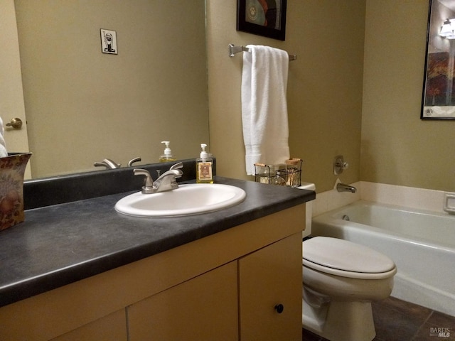 6472 Stone Bridge Rd, Santa Rosa, CA 95409 - full bathroom featuring a tub to relax in, vanity, toilet, and tile patterned floors