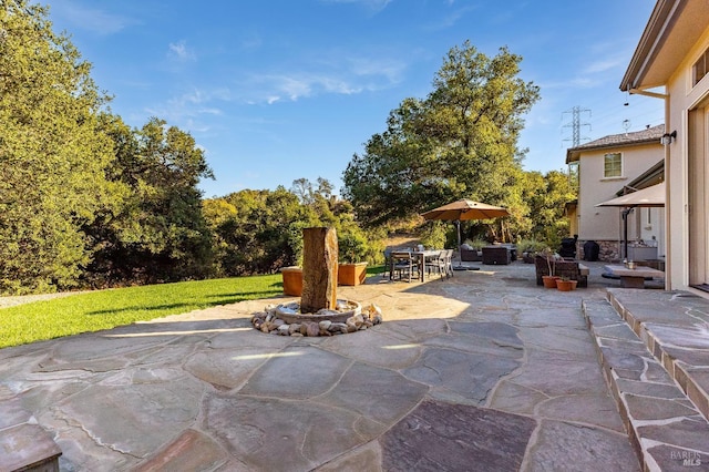 view of patio with outdoor dining area