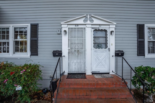 view of property entrance