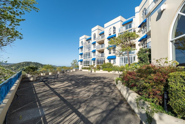 view of home's community with a mountain view