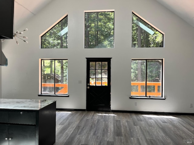 1946 Lupine Way, Willits, CA 95490 - foyer entrance featuring wood finished floors and high vaulted ceiling