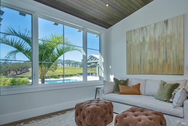 sunroom with vaulted ceiling