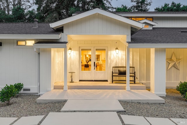 doorway to property featuring covered porch