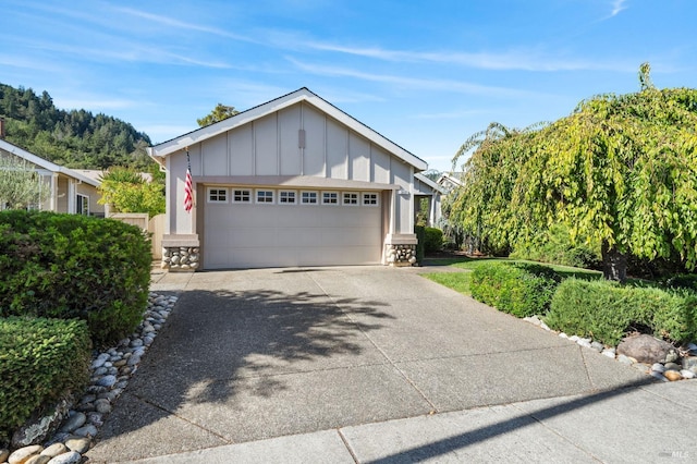 view of front facade with a garage