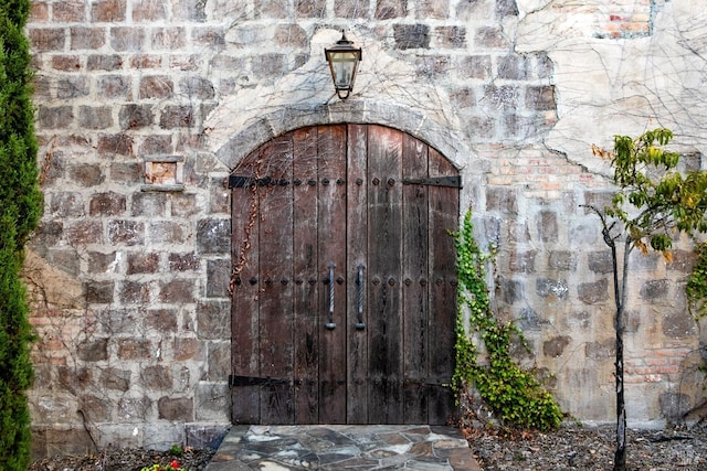 details with stone siding