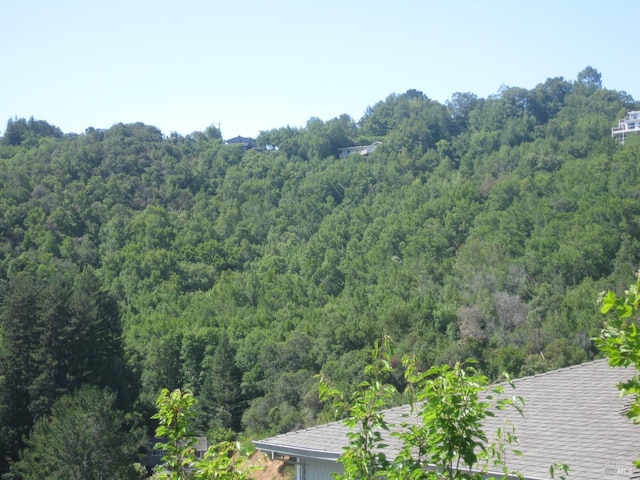 Listing photo 3 for 0 Bret Hart Rd, San Rafael CA 94901