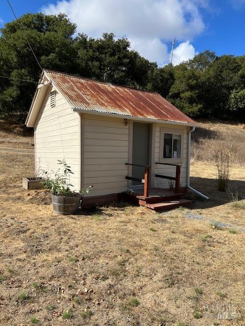 Listing photo 2 for 533 Wilson Hill Rd, Petaluma CA 94952