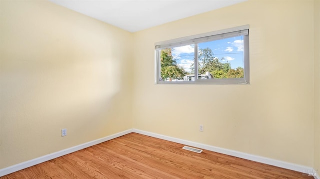 empty room featuring light hardwood / wood-style flooring