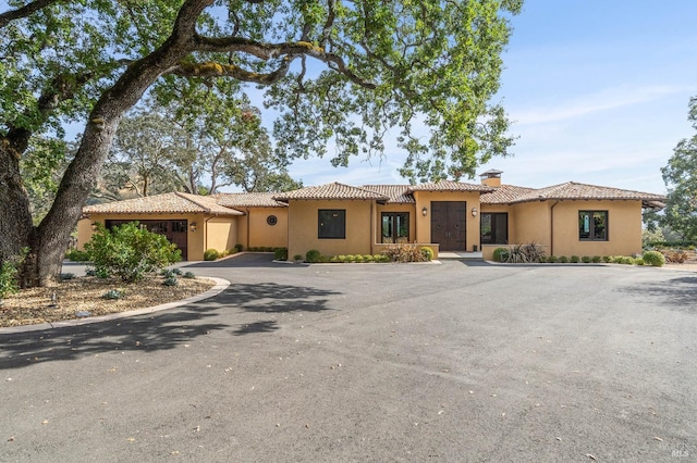 view of front of house featuring a garage