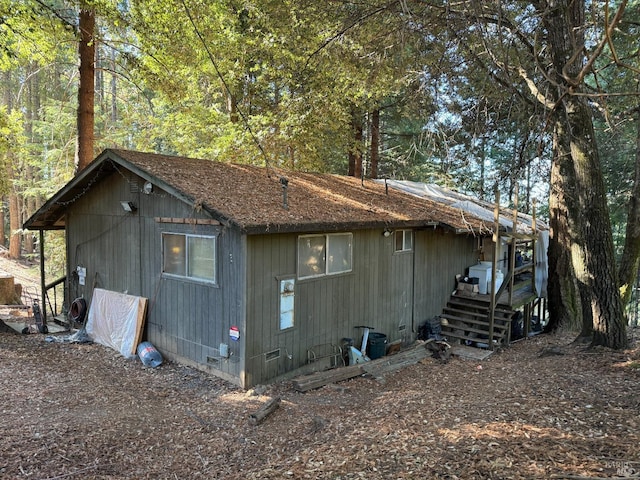 view of home's exterior