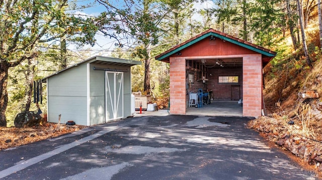 view of outbuilding with an outbuilding