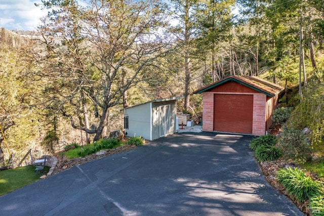 detached garage with driveway