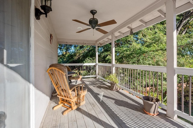 deck with ceiling fan