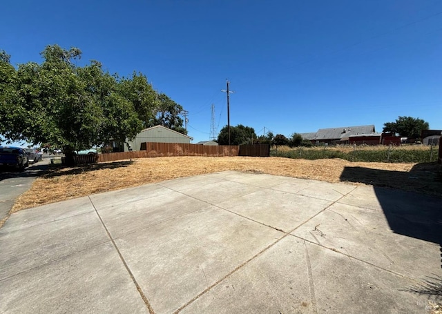 Listing photo 2 for 245 Maple St, Suisun City CA 94585