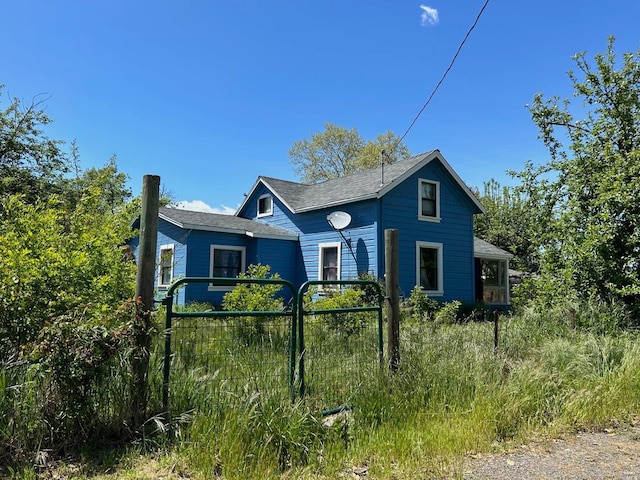 view of front of house