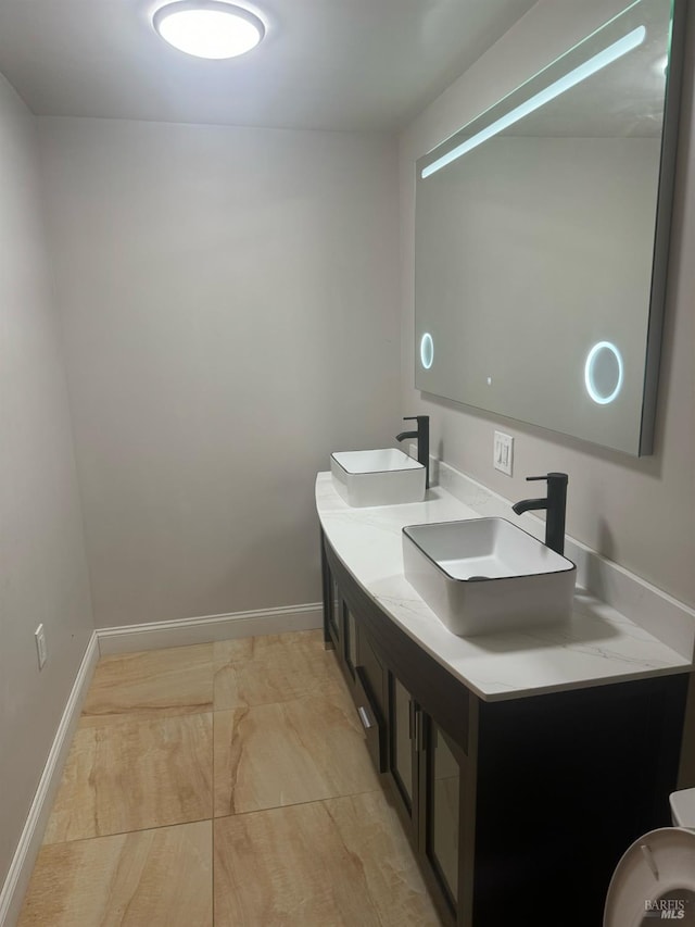 bathroom featuring sink