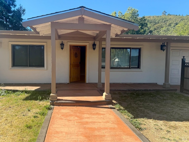 view of front of house with covered porch