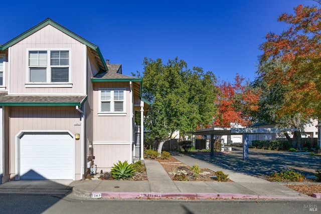 view of front of house featuring a garage