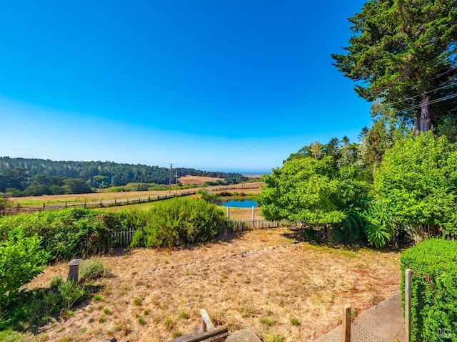 43500 Crispin Rd, Manchester, CA 95459 - view of yard featuring fence