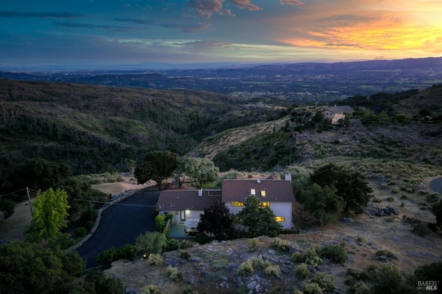 view of aerial view at dusk