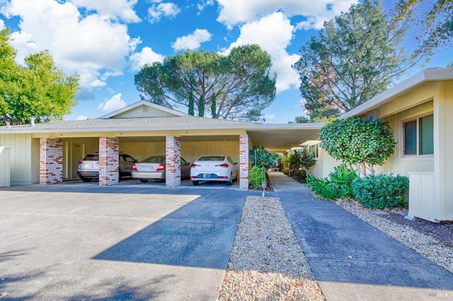 20 Meadowgreen Cir, Santa Rosa, CA 95409 - view of covered parking lot