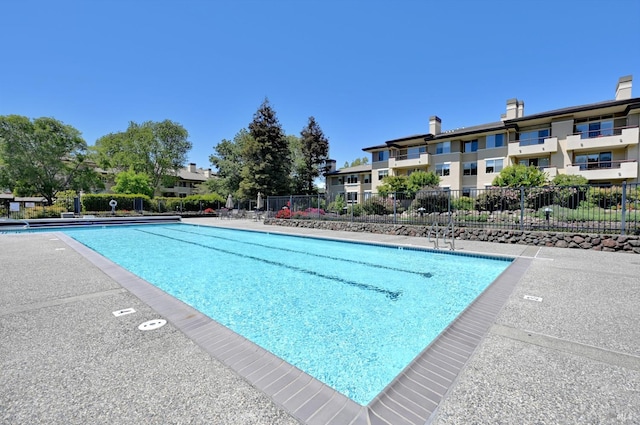 view of swimming pool