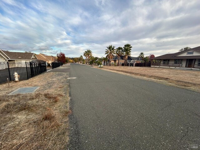 1250 Oak Park Way, Lakeport, CA 95453
