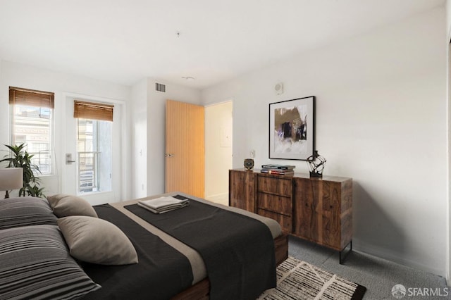 view of carpeted bedroom