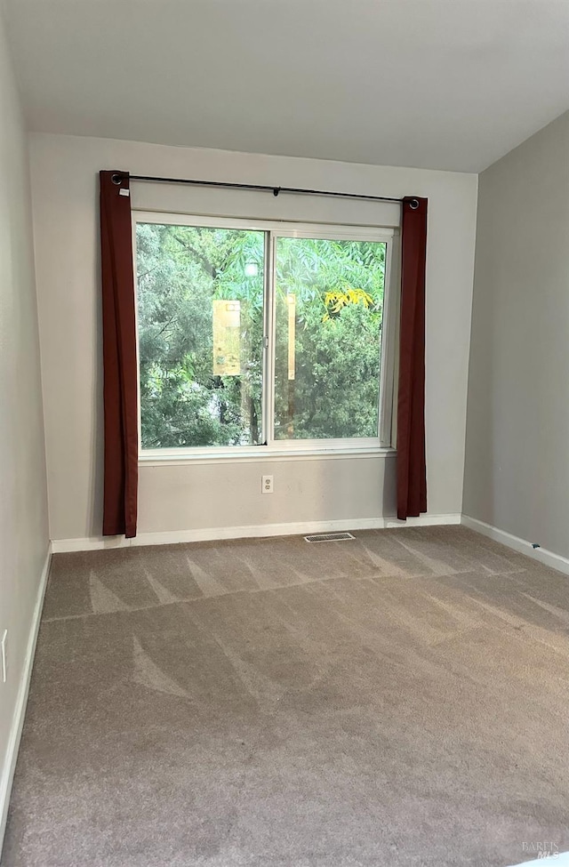 empty room with carpet