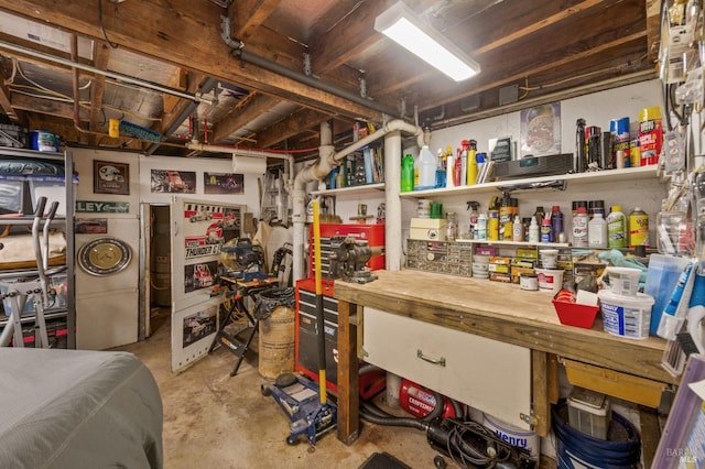 view of unfinished basement