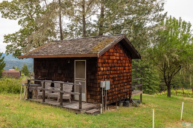 view of outdoor structure