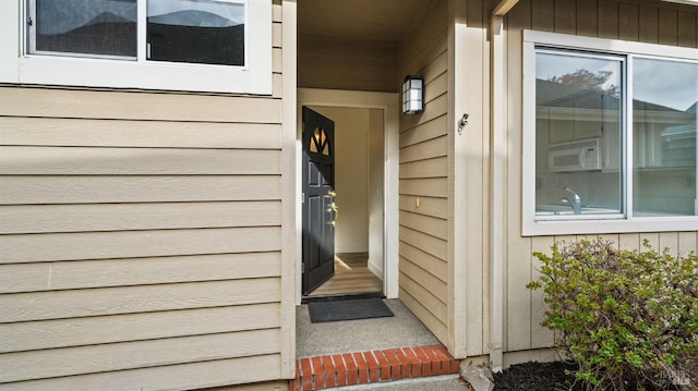 view of property entrance