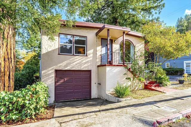 view of front of house with a garage