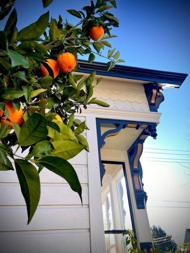 view of home's exterior