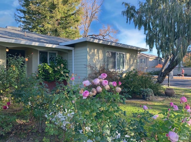 view of home's exterior