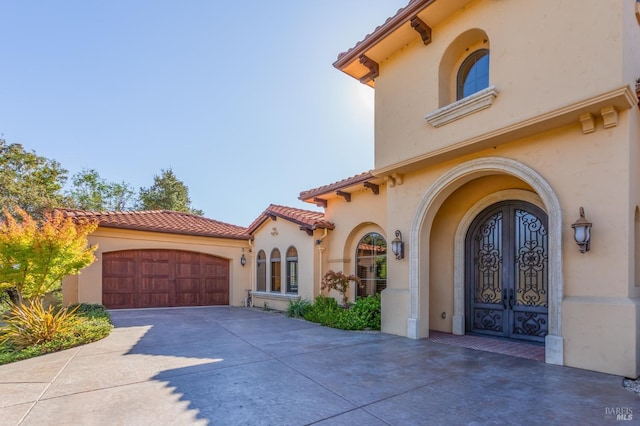 view of front of house with a garage