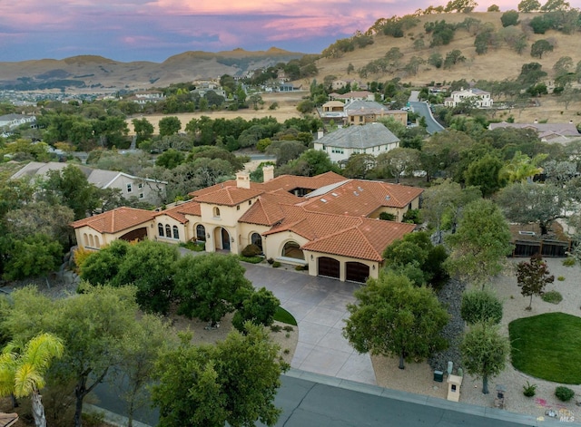 view of aerial view at dusk