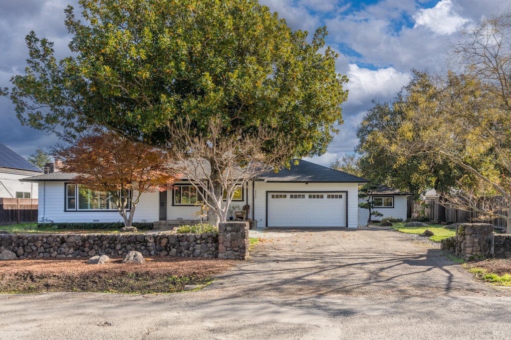 view of front facade with a garage