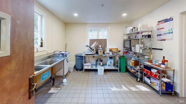 kitchen featuring light tile patterned floors